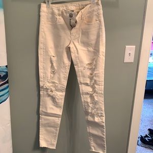 American Eagle Cream Super Stretch Ripped Jeans